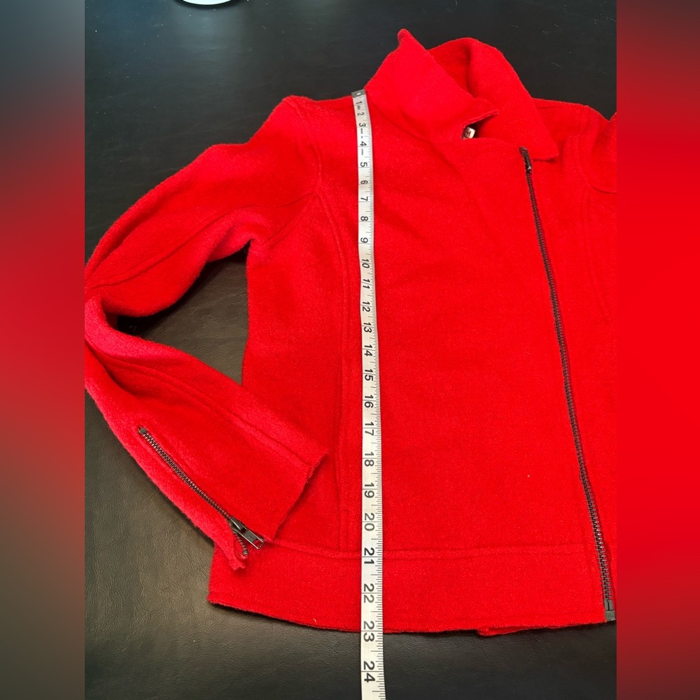 Tahari Wool Blend Red asymmetrical Jacket Womens size XS. NWT - Picture 11 of 12